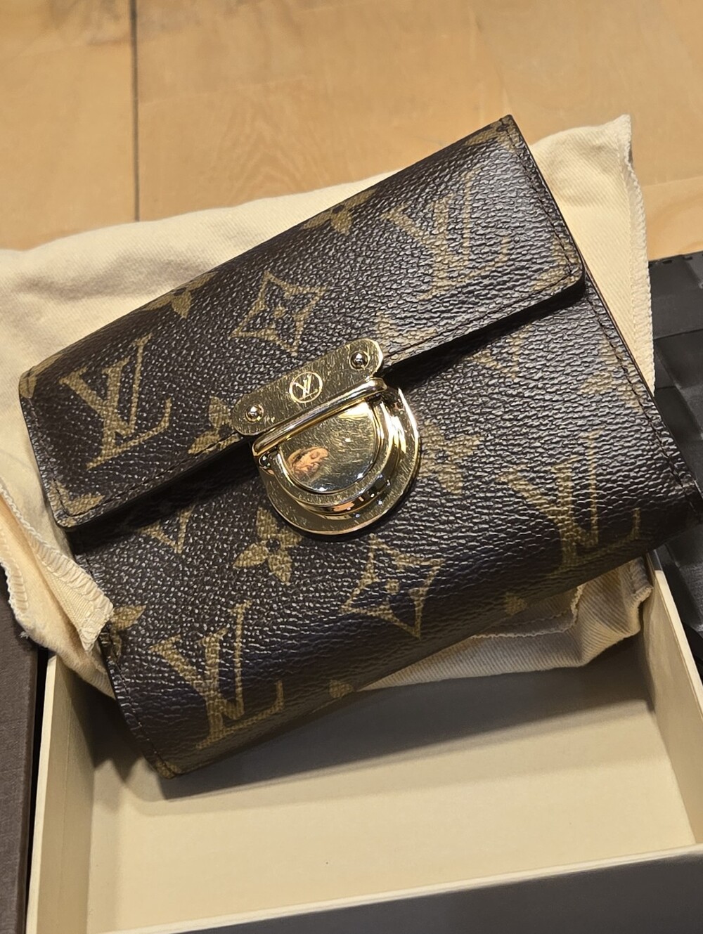 Louis Vuitton Koala Portefeuille Monogram Brown Wallet - Picture 6 of 16
